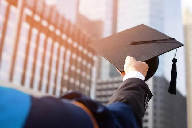 Amity Online Choose the Best Online BA Degree for Your Career Goals in 2025