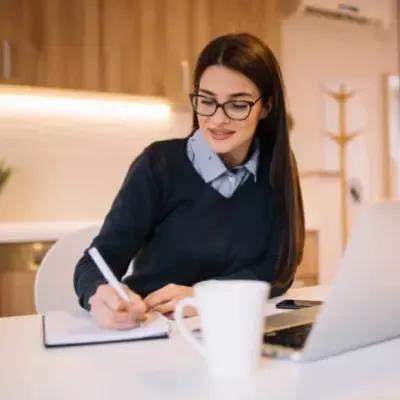 Amity Online Exclusive Scholarships for Amity Alumni Pursuing Online Degrees