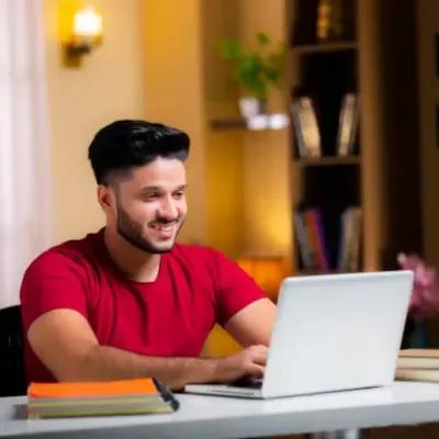 Amity Online Scholarships Are the Smartest Way to Fund Your Online Degree