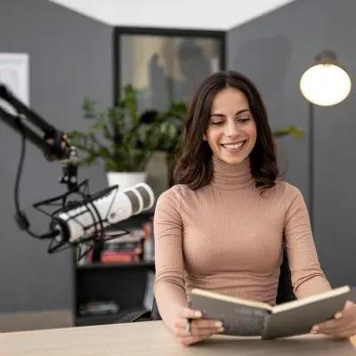 Amity Online online journalism graduates