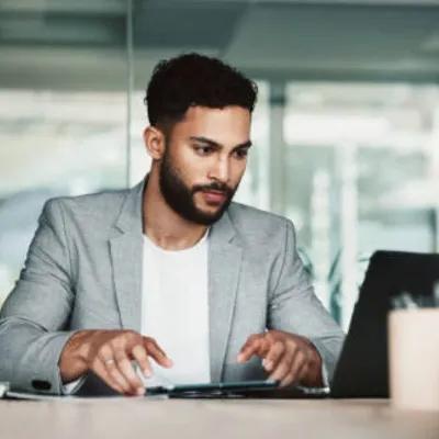 Amity Online What is an Online MCA in Augmented Reality & Virtual Reality?